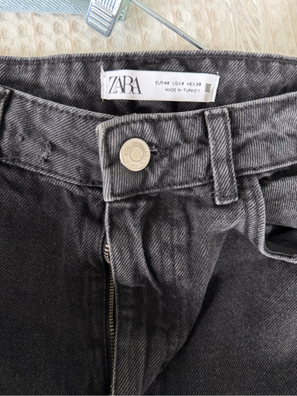 ZARA RIPPED HIGH RISE DENIM SHORTS - Picture 2 of 4